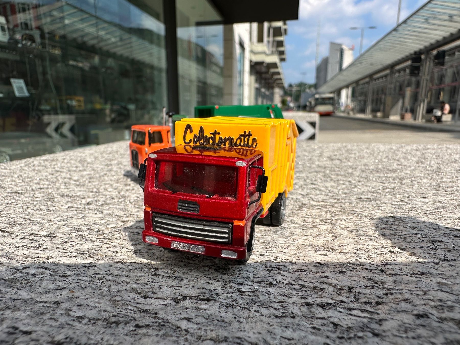 Matchbox Modellini d'auto: Matchbox Superfast No 36 Refuse Truck + modern – Usato da Chiasso venduto da Carrara-Modellismo 1