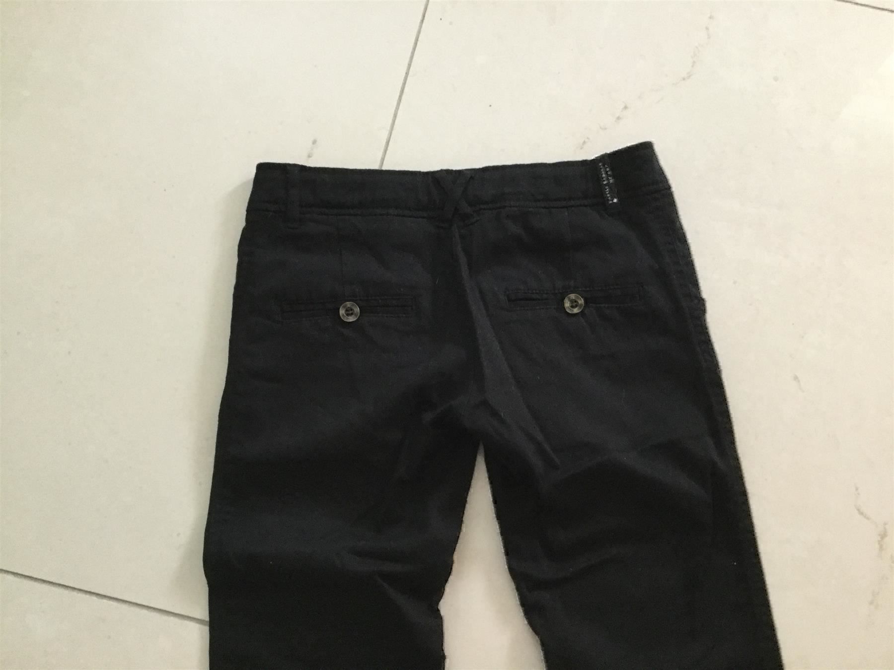 Pantaloni: ORCHESTRA Pantalon 3/4 Hosen gr. 128 – Usato da Giubiasco venduto da baamboo 3
