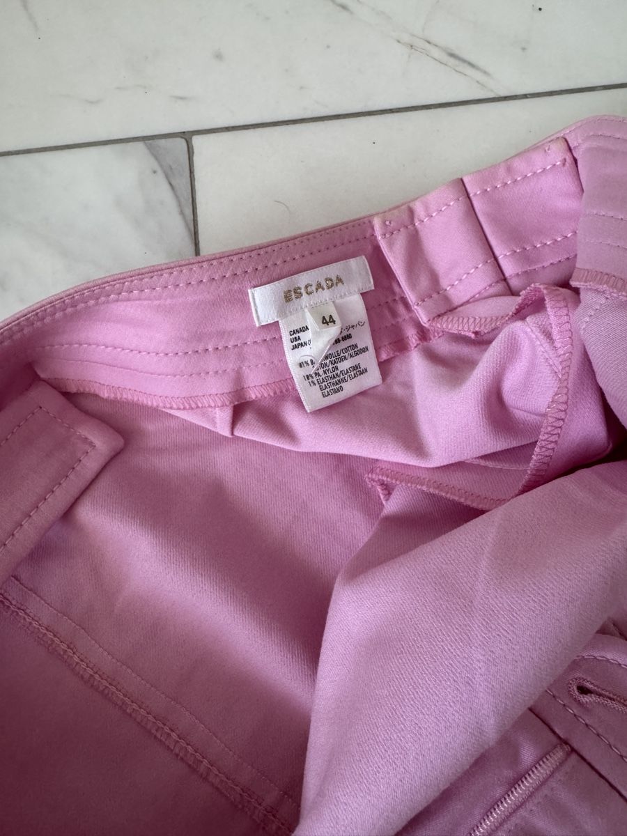 Escada Pantaloni: Escada Sommerhose – Usato da Reichenburg venduto da gabriela55 1