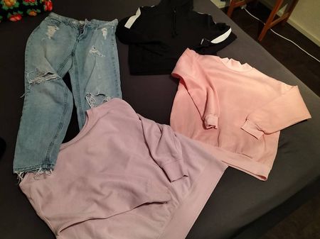 Pullover & Jeans