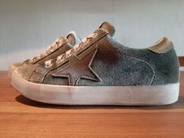 Méliné . Samt-Sneaker