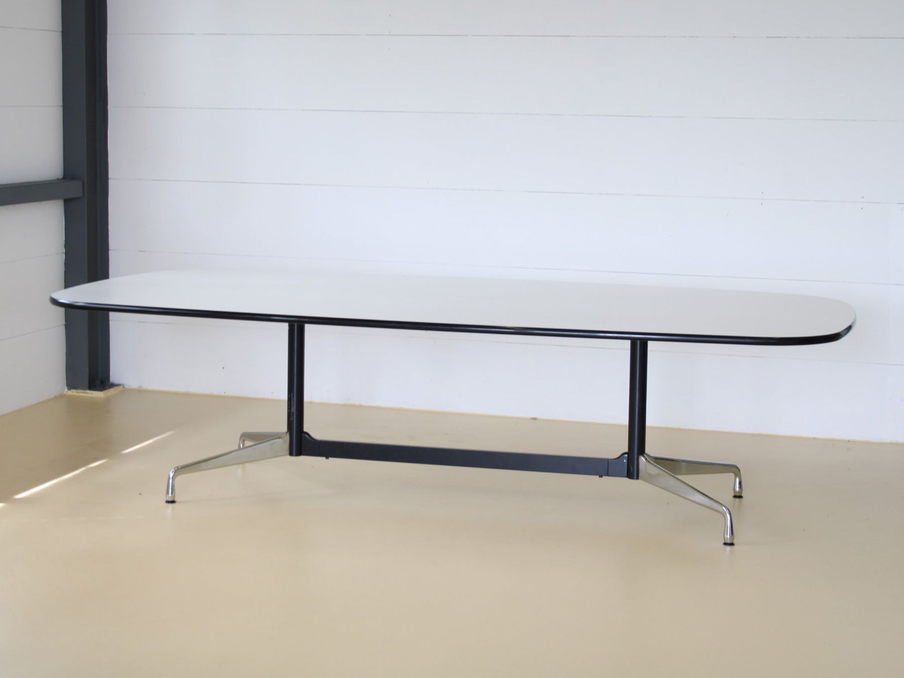 Vitra Tische: Eames Segment Table von Vitra | Weiss | 273cm – Gebraucht aus Meinisberg von atelier_TILIJA 7