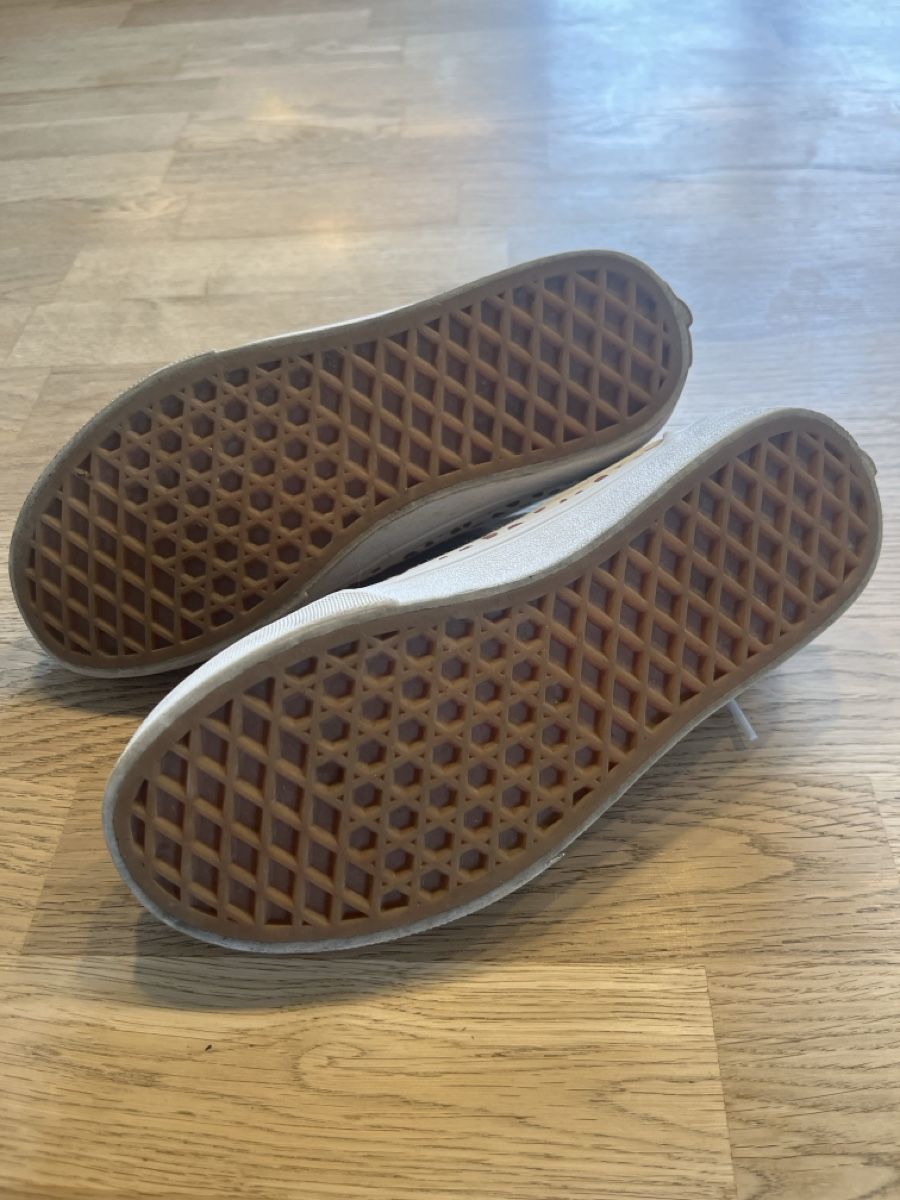 Vans Scarpe per ragazze: Vans Gr. 34 – Usato da Münchwilen TG venduto da Kaira0811 4