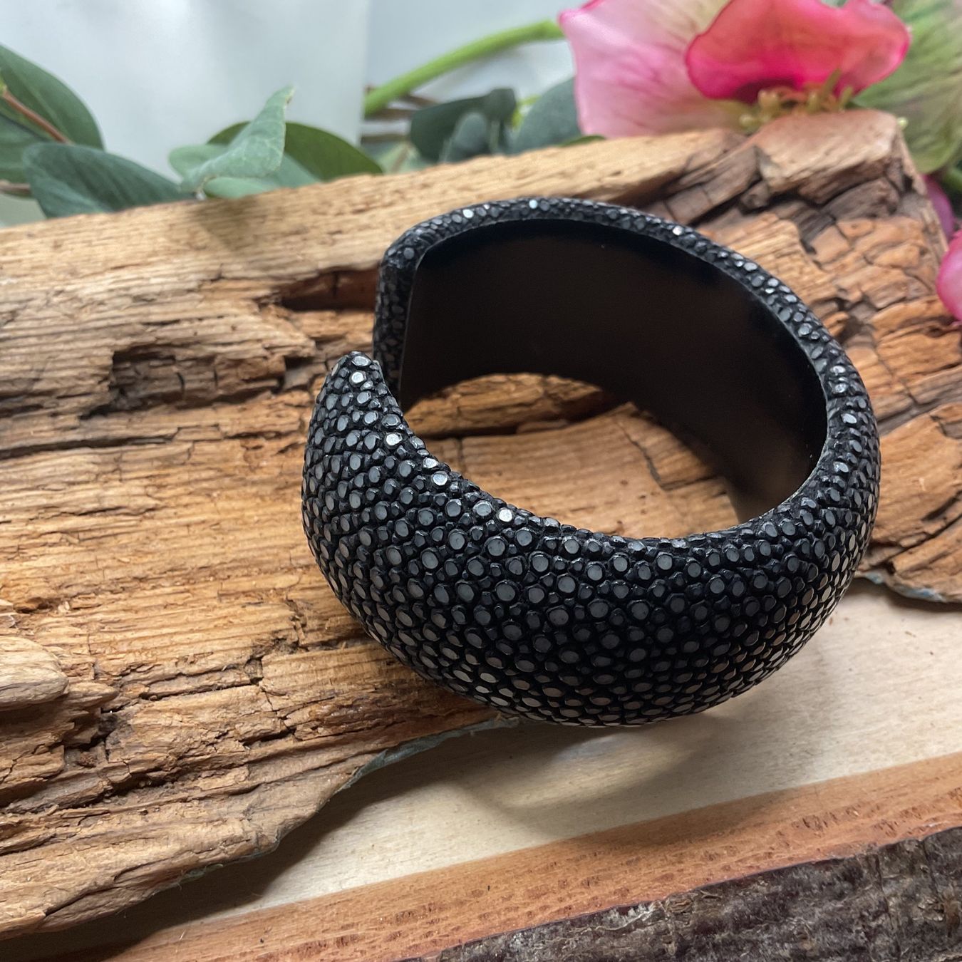 Bracciali & Braccialetti: Rochenleder Armspange, 31mm breit – Nuovo (secondo la descrizione) da Luzern venduto da S.Kern01 1