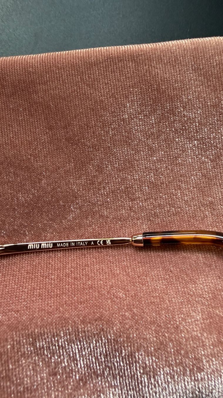 Miu Miu Occhiali & Lenti: Designer-Sonnenbrille von Miu Miu – Usato da Luzern venduto da welcometomyjungle 6