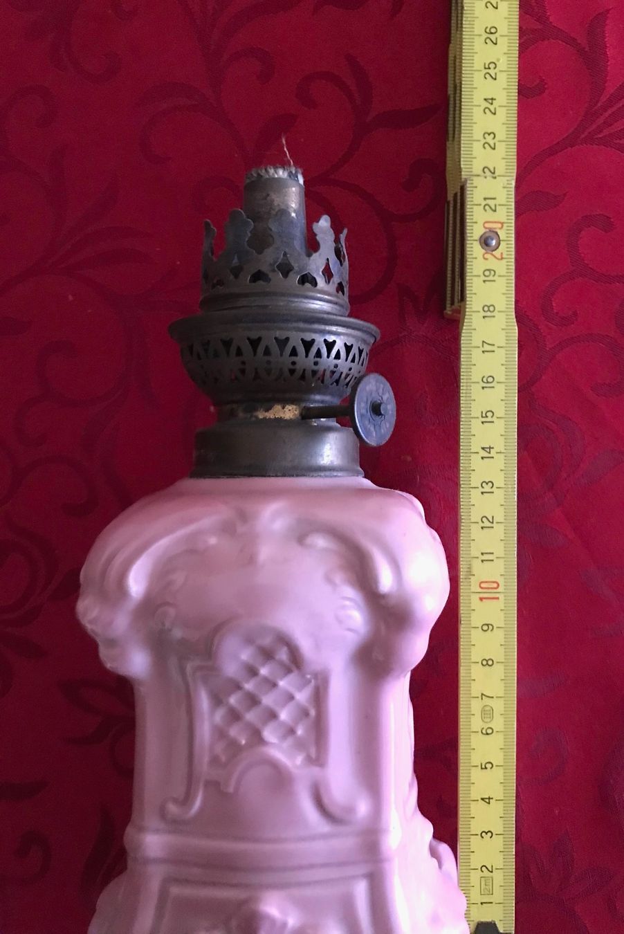 Lampade: ANCIENNE LAMPE A PETROLE – Usato da Losone venduto da courrier 5