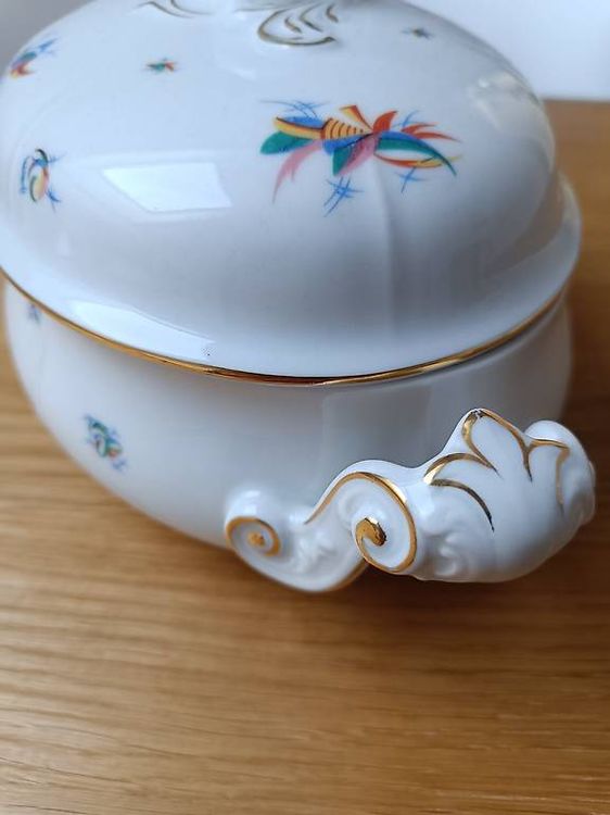 Coupes: Elegante Suppenschüssel mit Deckel - feines Porzellan mit Go – D'occasion à Gams par celinedumonde 1