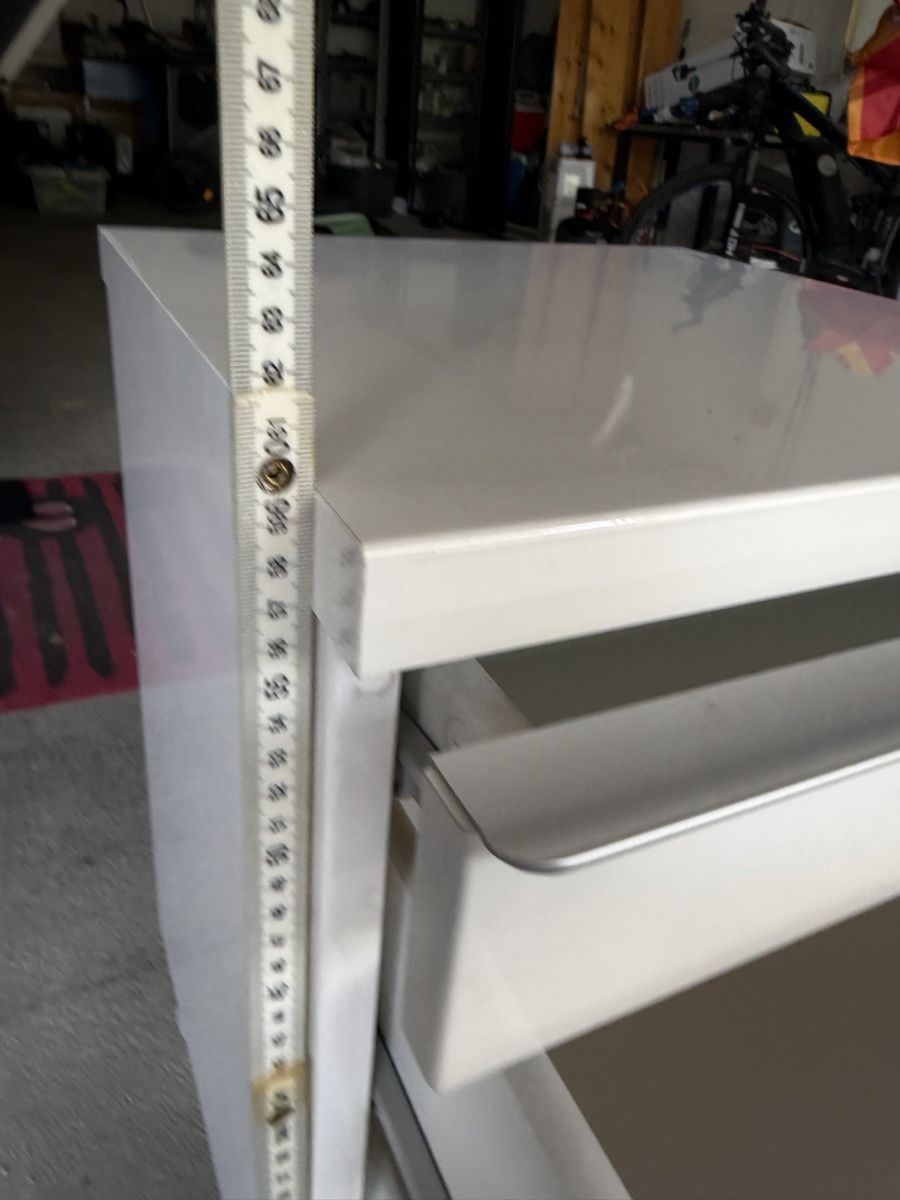 Ikea Eléments de bureau: Ikea Rollcontainer mit 3 Schubladen – D'occasion à Allschwil par ngo_5n2n 2