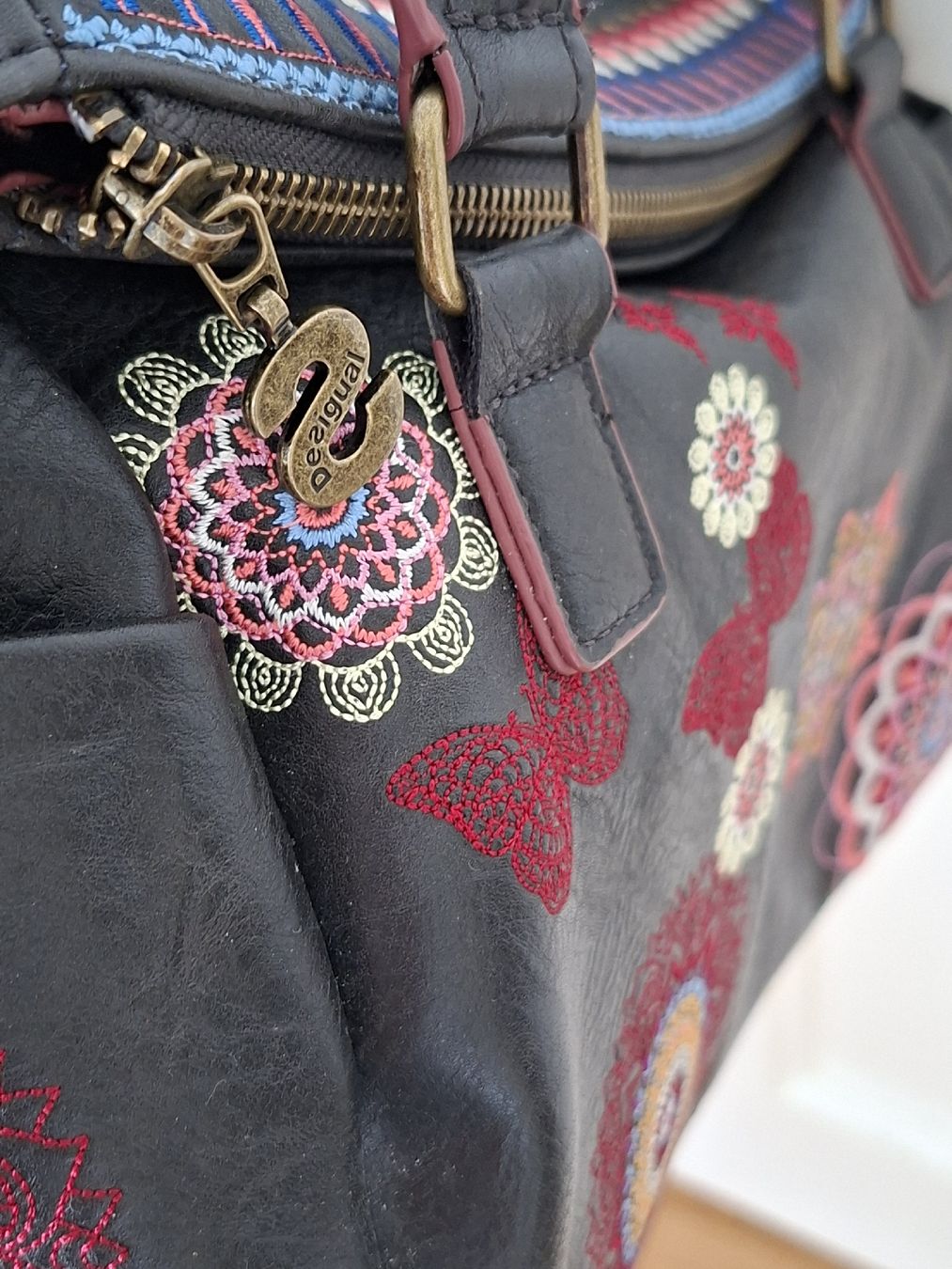 Desigual Borse da donna: Sac à main Desigual original, – Usato da Renens VD venduto da ser_j2fn 2