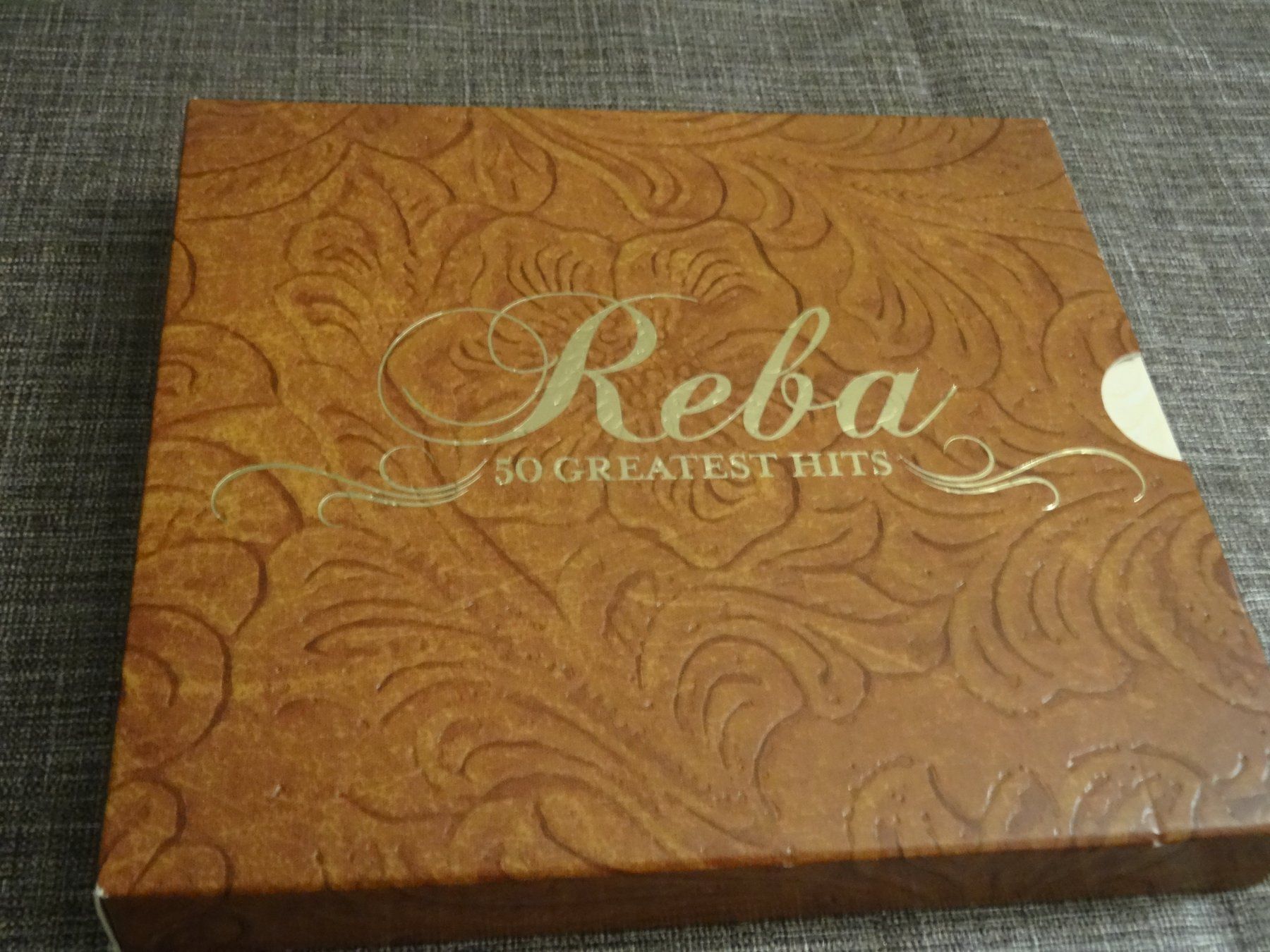 CD: Reba McEntire 50 Greatest Hits CD Boxset – Usato da Olten venduto da Disc-Ausverkauf