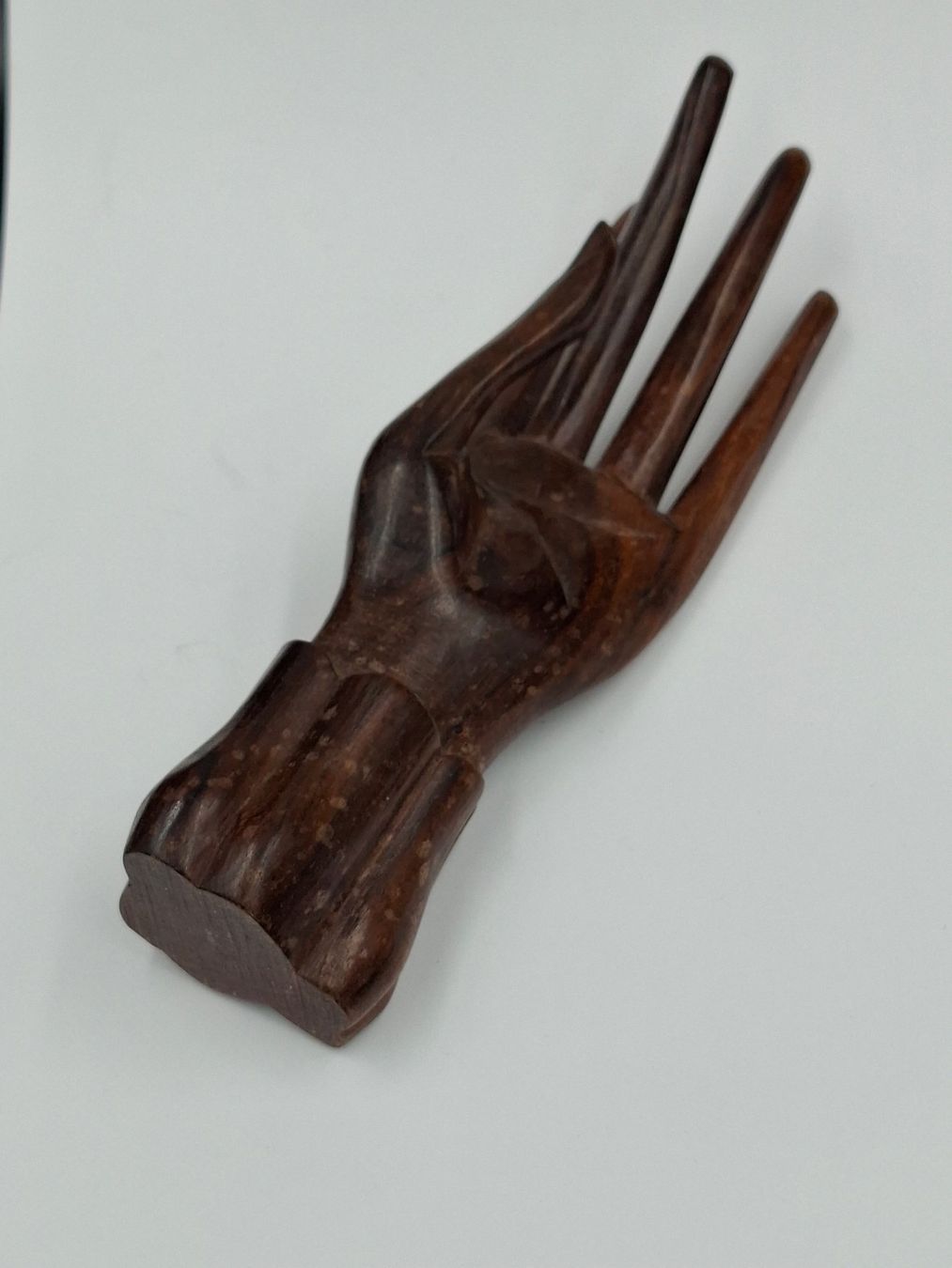 Statuette: Handgeschnitzter Schmuckhalter aus Holz Ringständer Boho – Usato da Zürich venduto da bruzolda 3