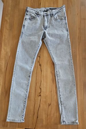 Jeanshose Herren Gr. S hellgrau