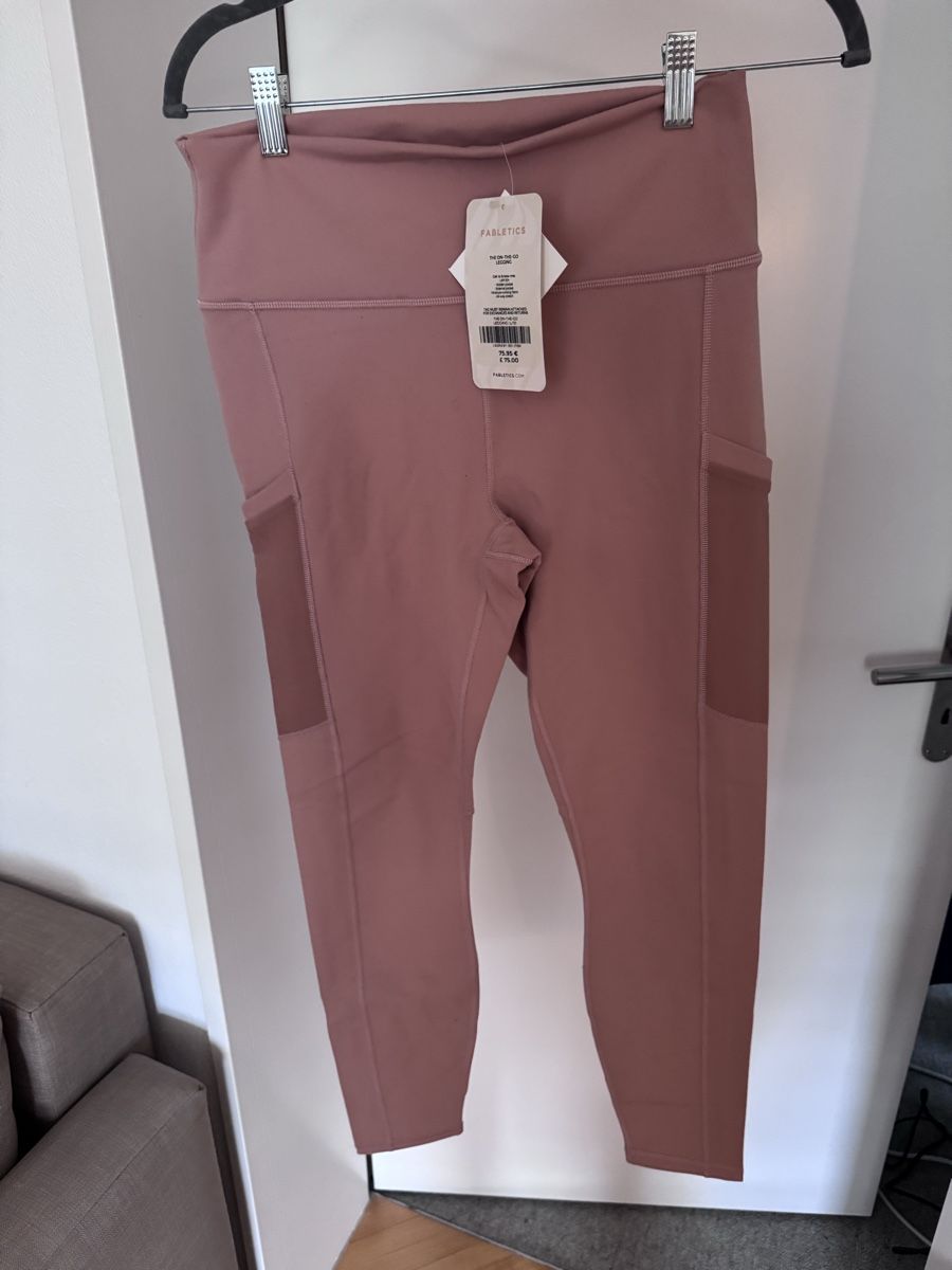 Leggings: Fabletics Leggings On-The-Go size L – Nuovo e nell'imballaggio originale da Horgen venduto da kay_5xnb