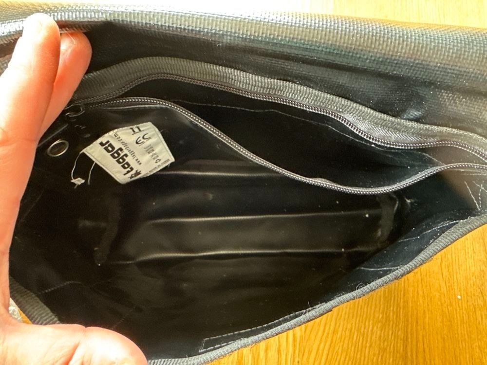 Borse: Eine Tasche von tagger – Usato da Zürich venduto da Mousie 2
