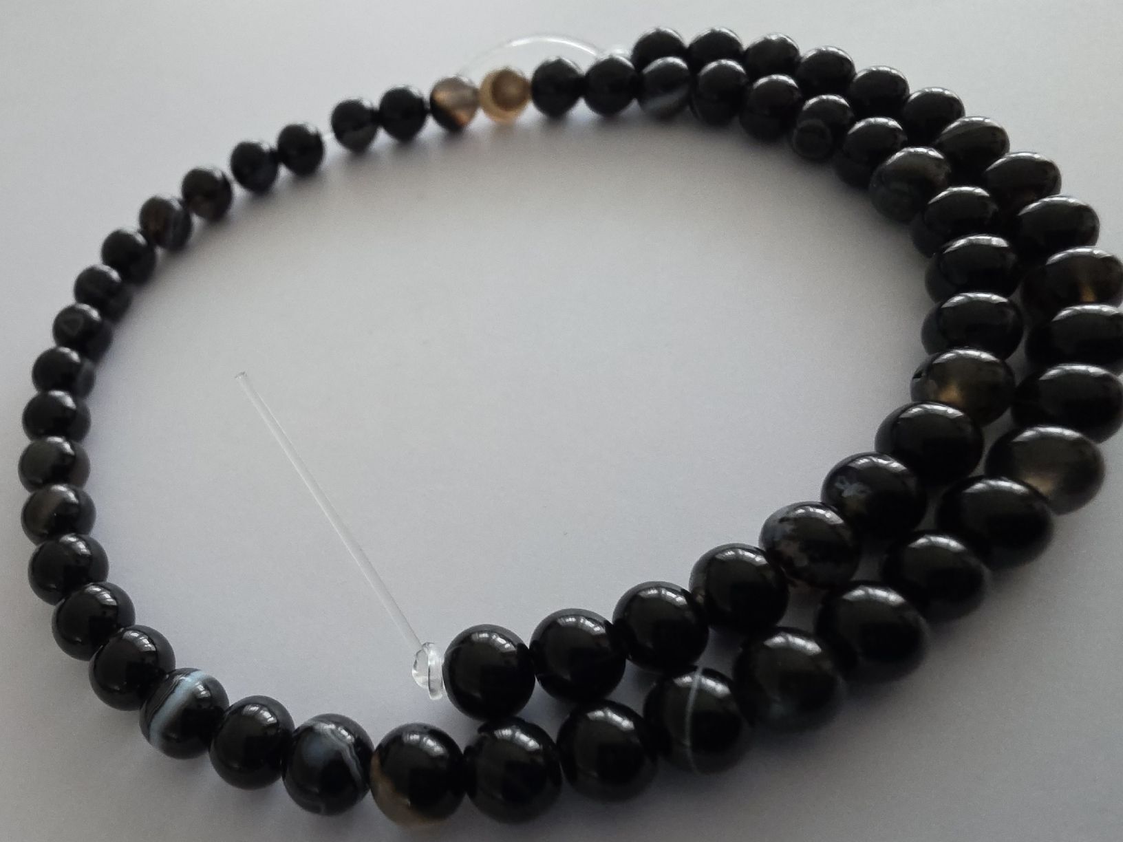 Mineralien & Heilsteine: Sardonyx schwarz 6mm. Strang – Neu und originalverpackt aus Menziken von Mirager 3