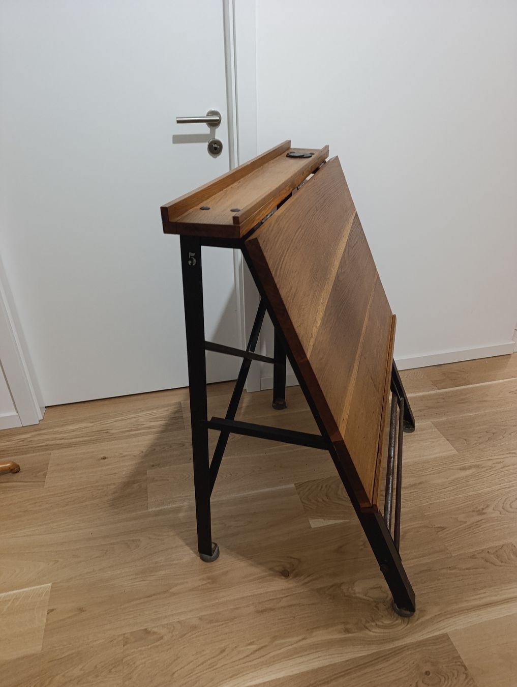 Bureaux: table de dessin vintage – D'occasion à Unterseen par Pernod52 1