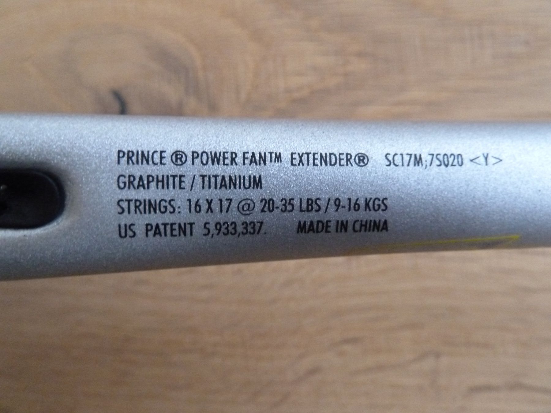 Racchette: Squashschläger Power Fan Extender von Prince Titanium – Usato da Niederscherli venduto da lama8567 6