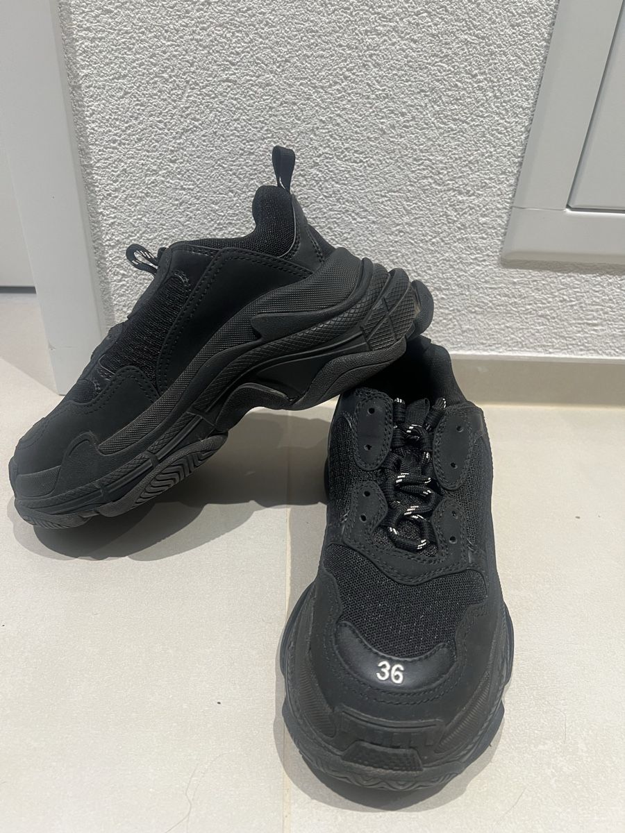 Balenciaga Scarpe da donna: Balenciaga Triple S Sneakers – Nuovo (secondo la descrizione) da Muttenz venduto da mer_8vq9
