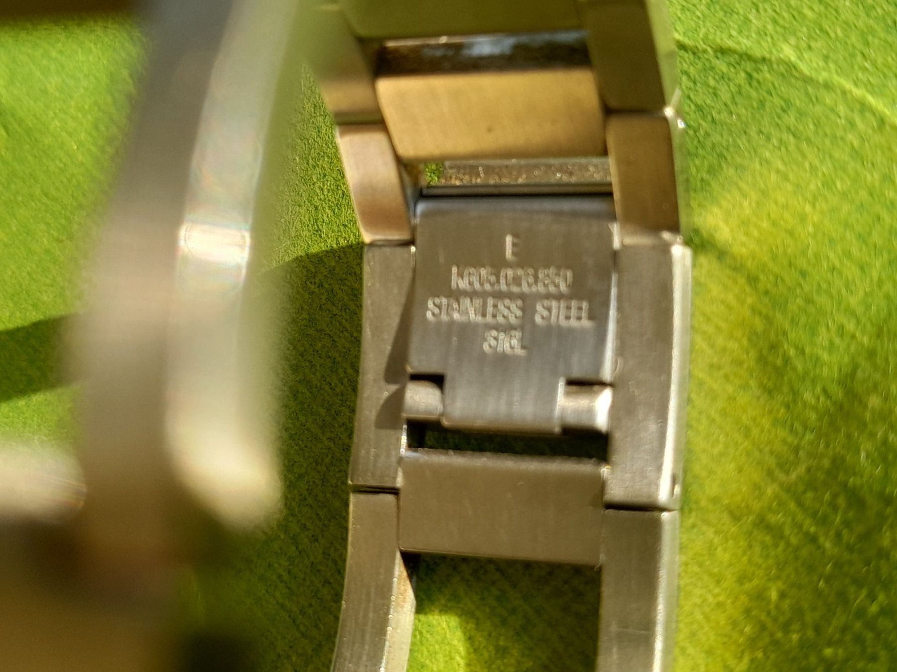 Calvin Klein Montres: Calvin Klein Damenuhr – Défectueux à Aeschi b.Spiez par 52_wochen 5