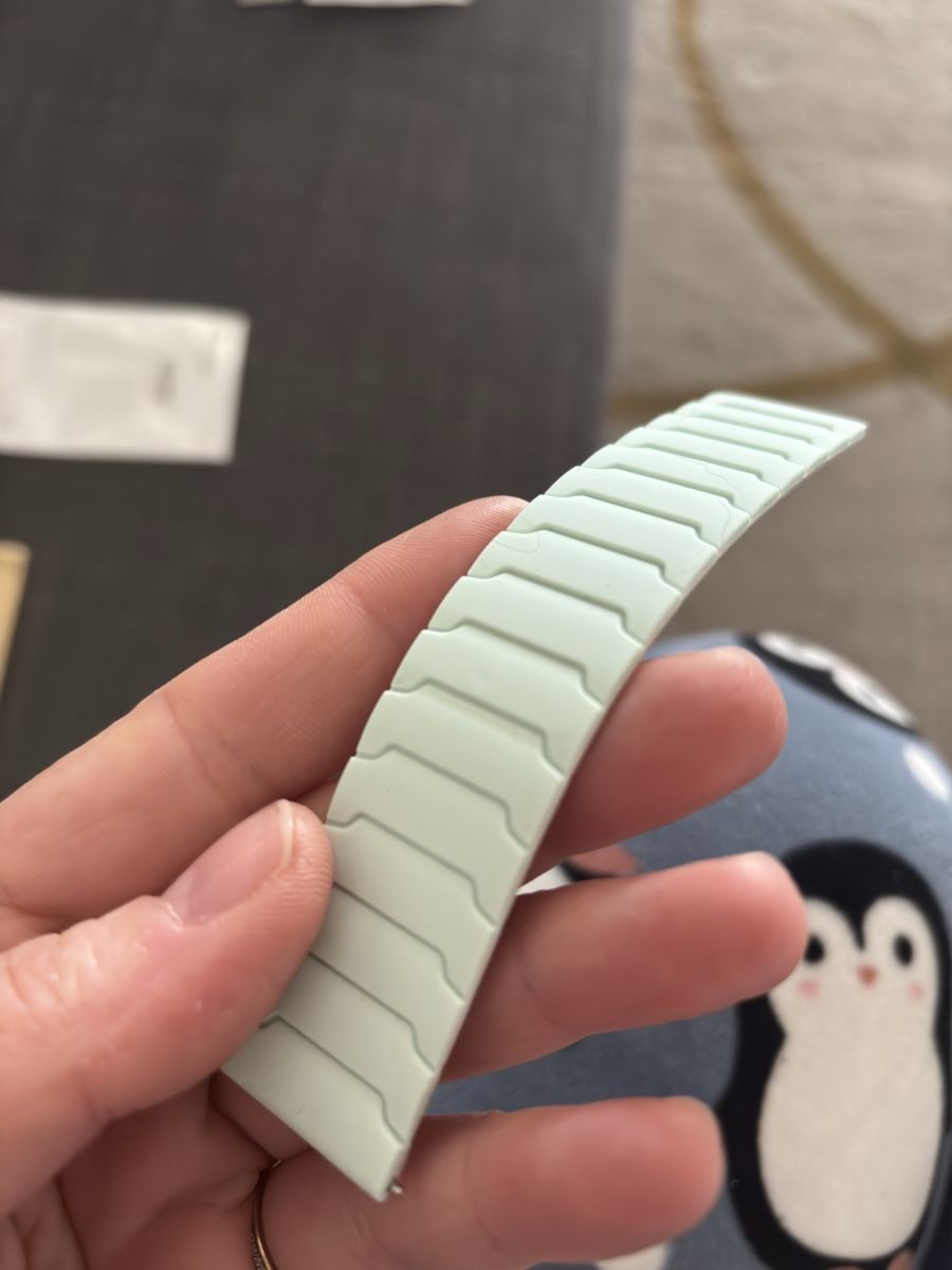 Nastri decorativi: New 22mm Silicone Watch Straps magnetic – Nuovo e nell'imballaggio originale da Bironico venduto da Koalaboss 2