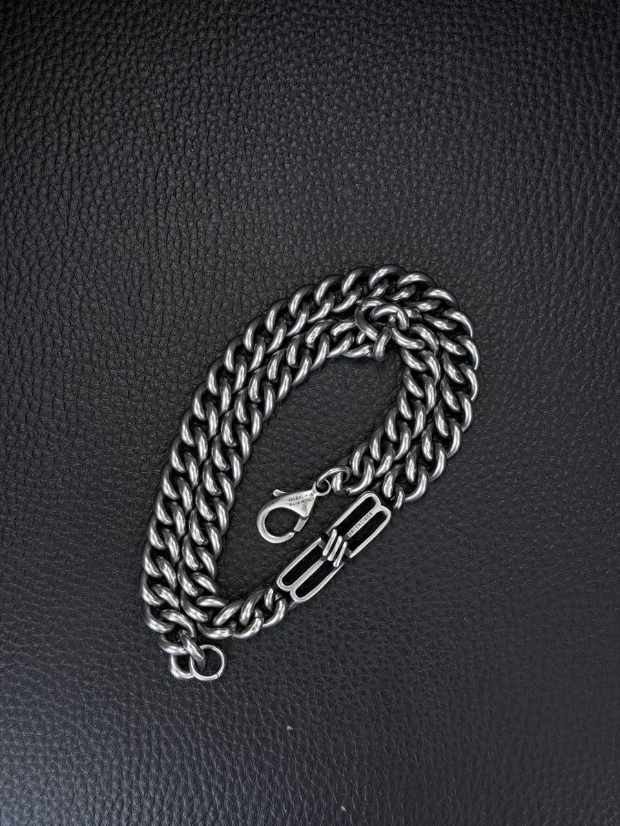Balenciaga Catenine: Balenciaga necklace – Nuovo (secondo la descrizione) da Köniz venduto da usernoname 1