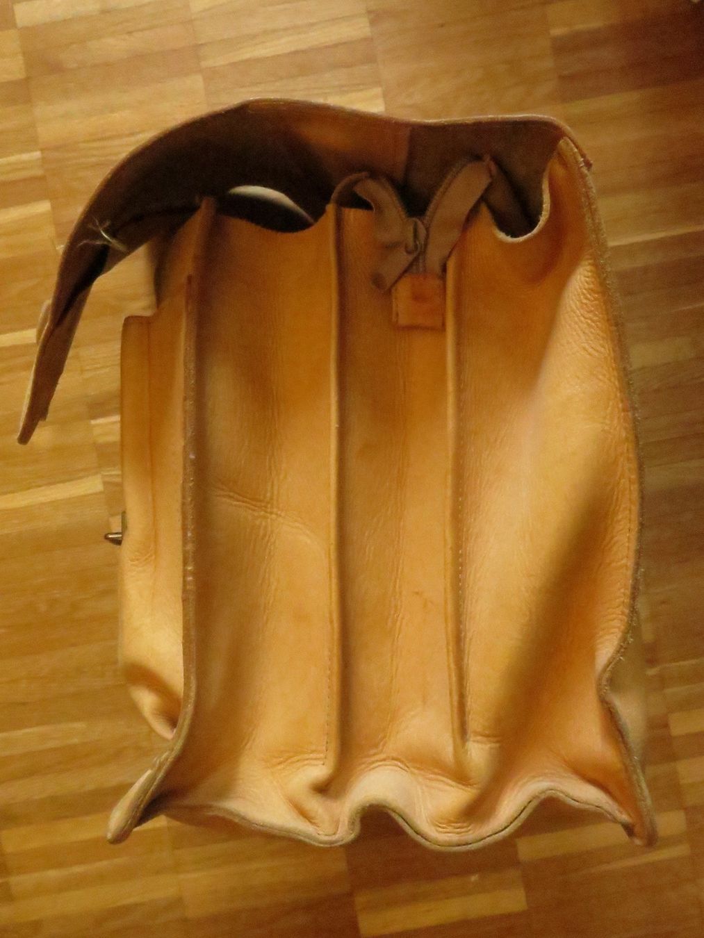 Valigie & Borse: Leder Mappe Vintage – Usato da Zwingen venduto da Tigertimmi 6
