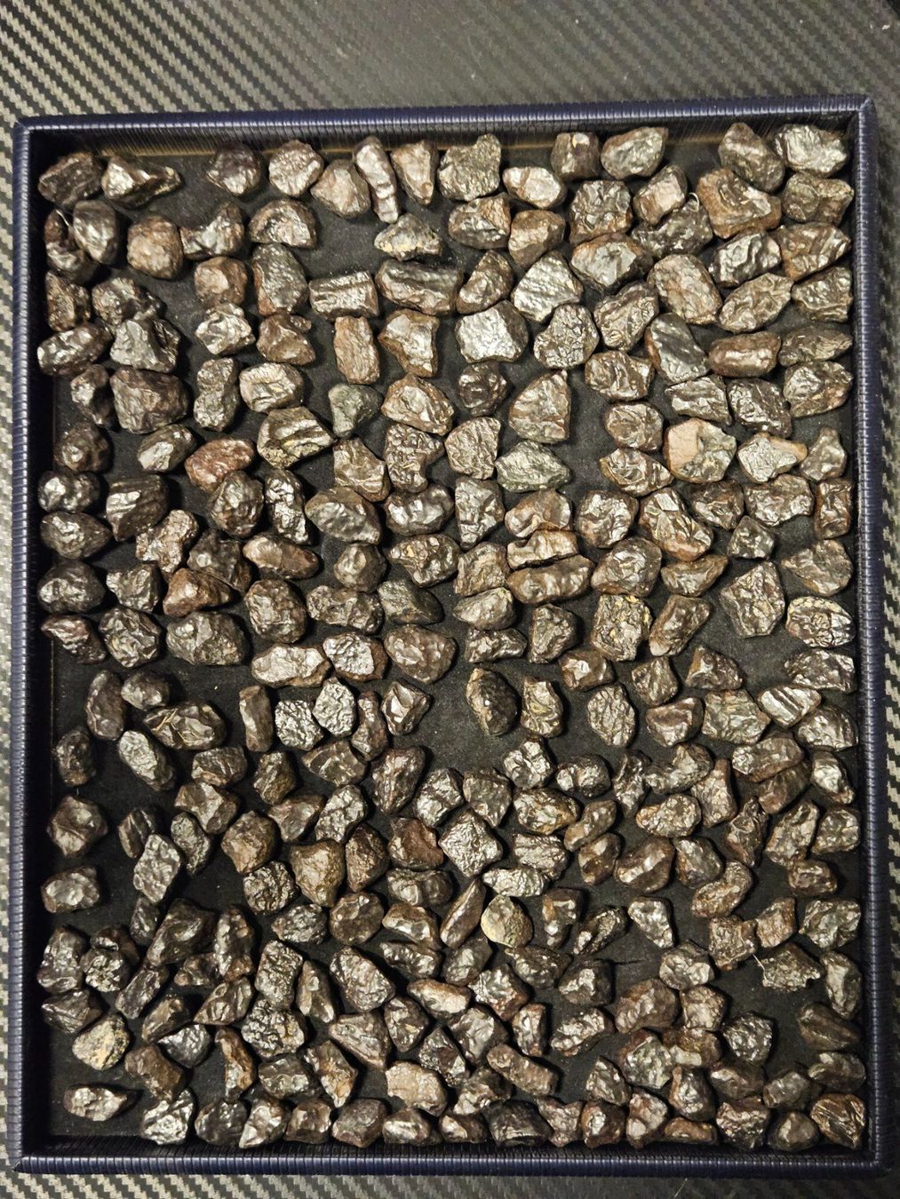 Mineralien & Heilsteine: Tsesit Therapie Namibia Rohstein mit Tablar 250 TsesitSteine – Neu (gemäss Beschreibung) aus Kloten von Asiatica