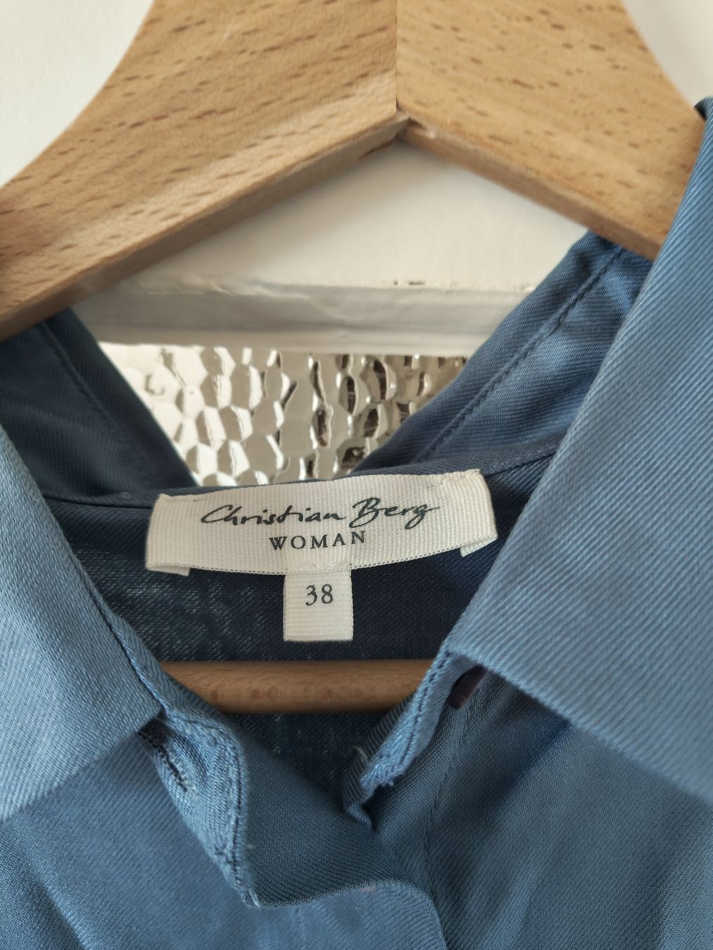 Chemisiers: oversized viscose bluse 38 – Neuf (Voir description) à Neuchâtel par plazzzzma