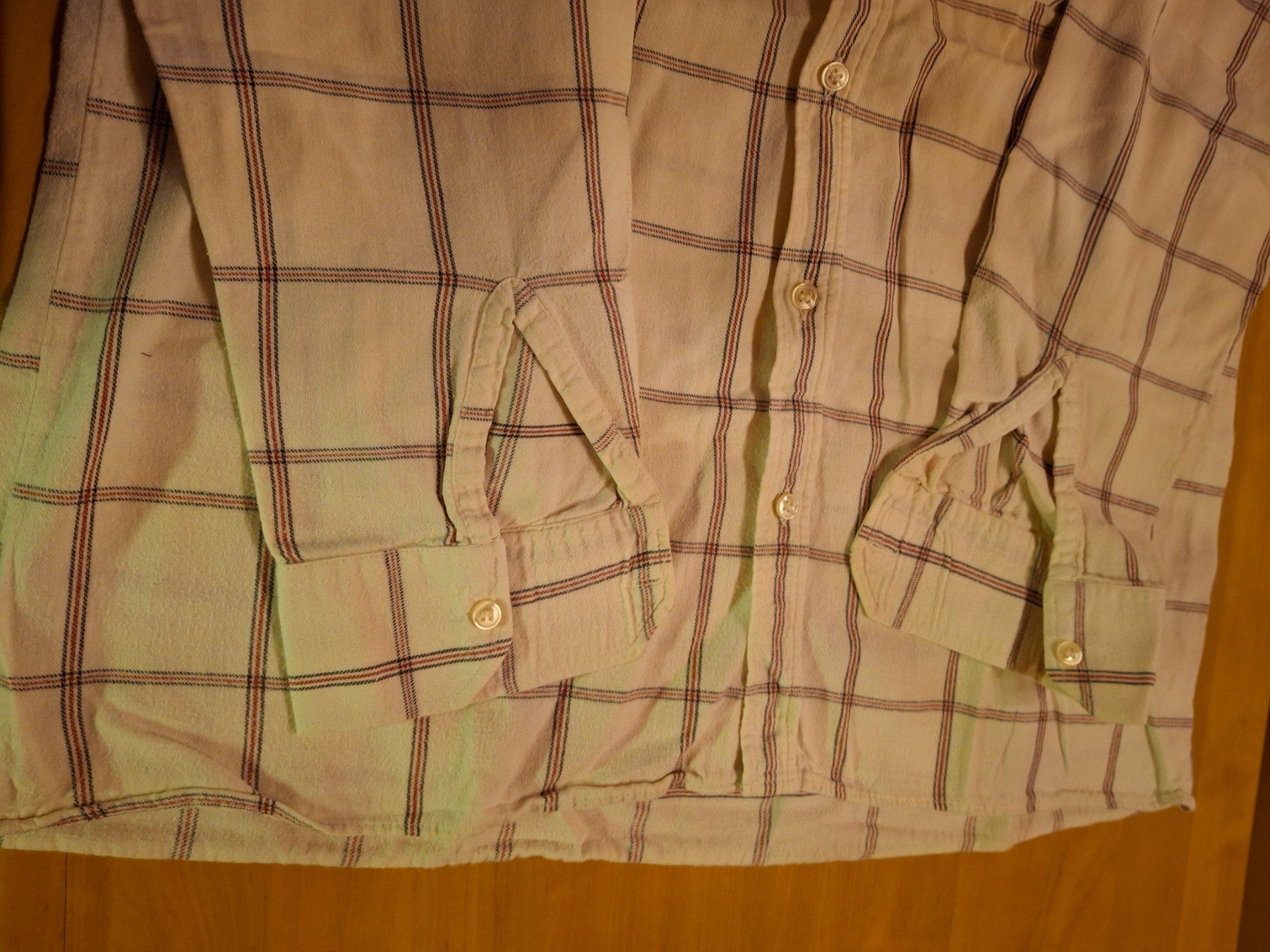 Hemden: Chemise longues manches taille L 100% coton – Gebraucht aus Villiers von san_jn5w 1