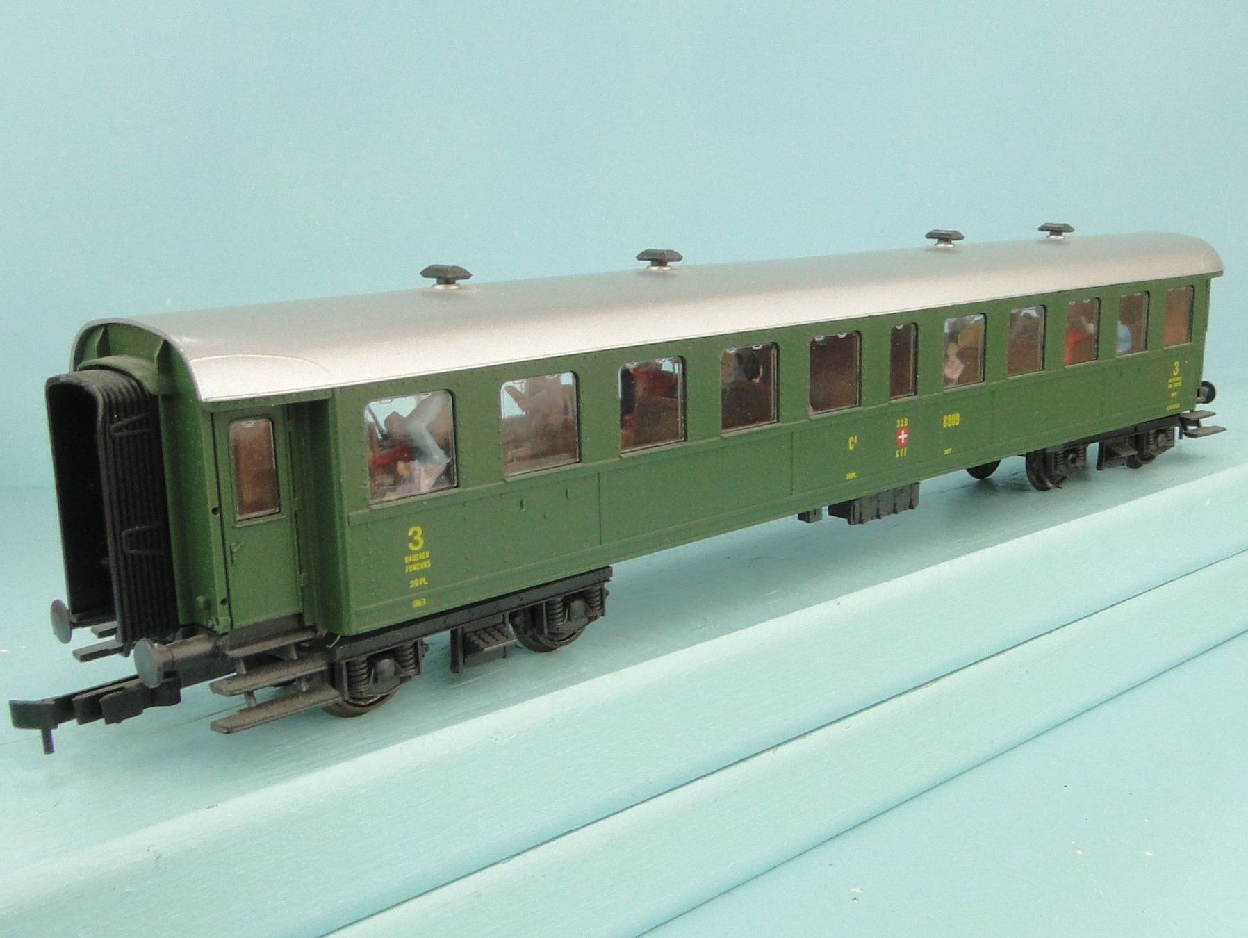 Roco Modellini di ferrovie: Roco H0 SBB C4 3 Kl. LED Beleuchtung – Usato da Bülach venduto da cann11 3