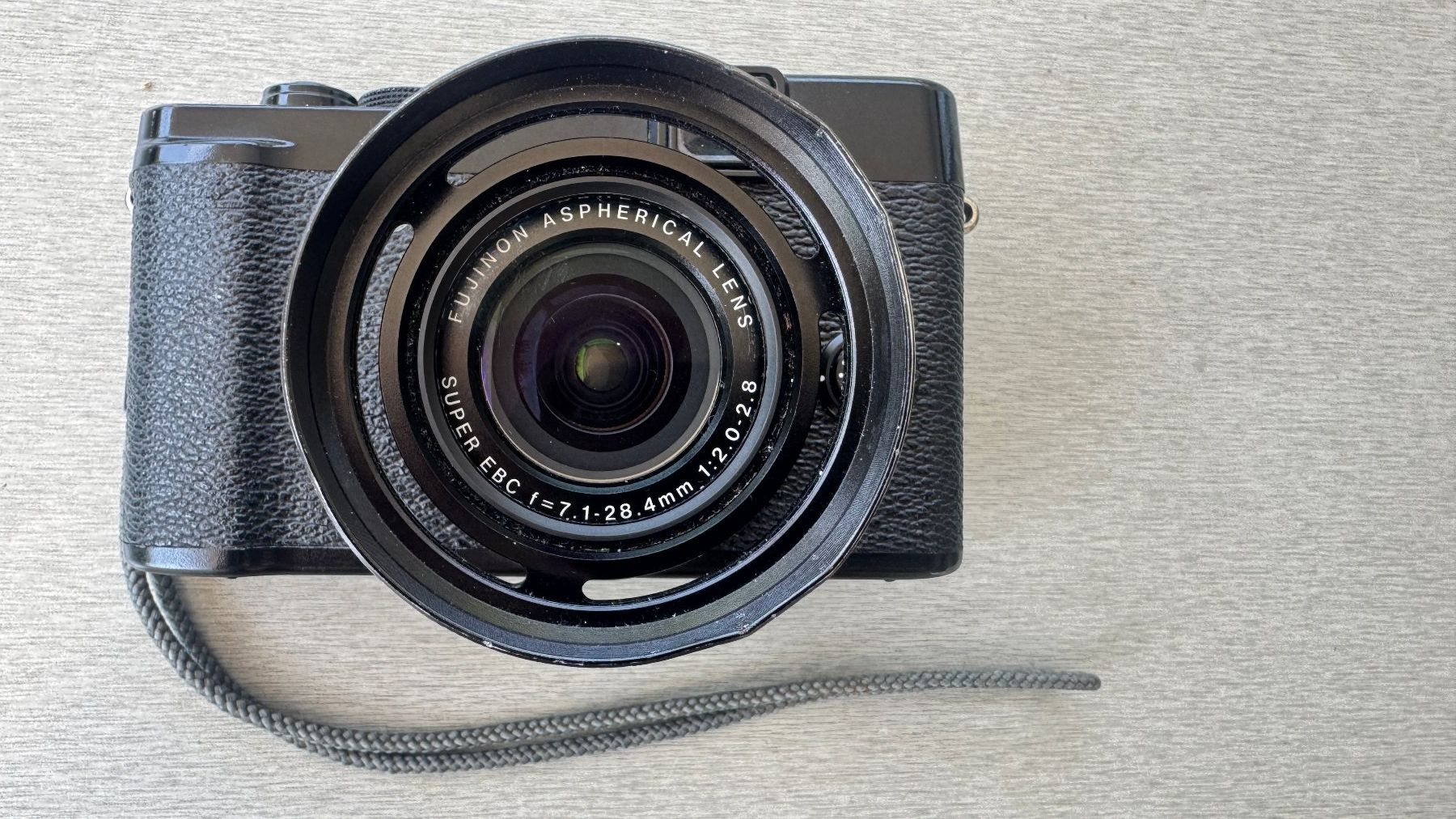 Fujifilm Fotocamera: Fujifilm X10 Digitalkamera – Usato da St.Gallen venduto da photographer_stefan 1