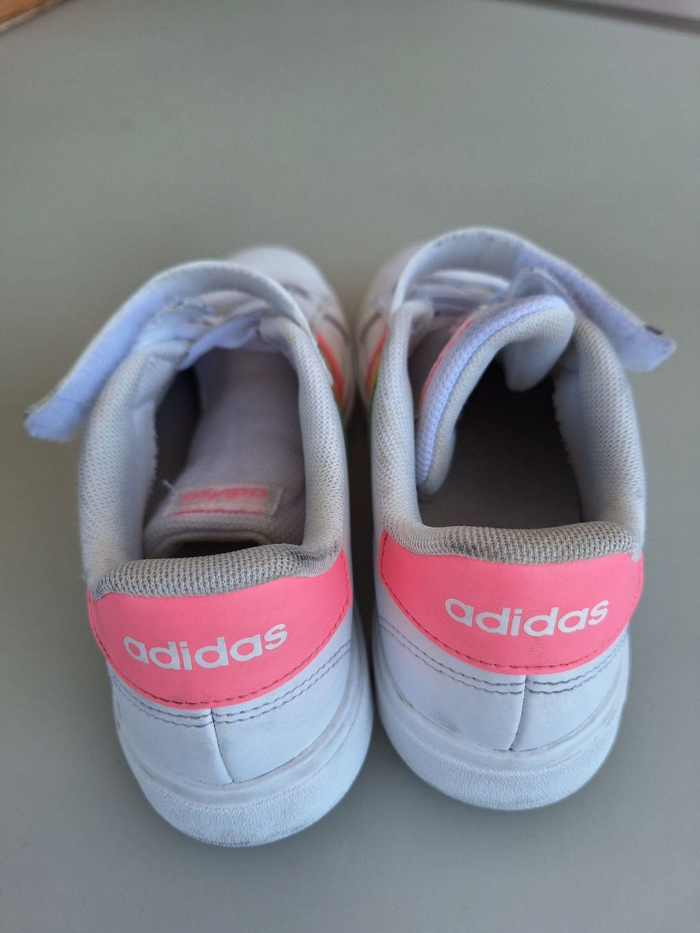 Adidas Scarpe per ragazze: Lässige Sneaker von Adidas – Usato da Cham venduto da Fiftyfive 4