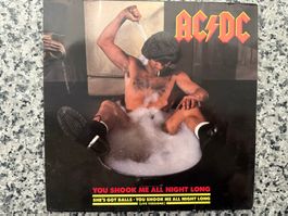 AC/DC – You Shook Me All Night Long [LP EU 1986]