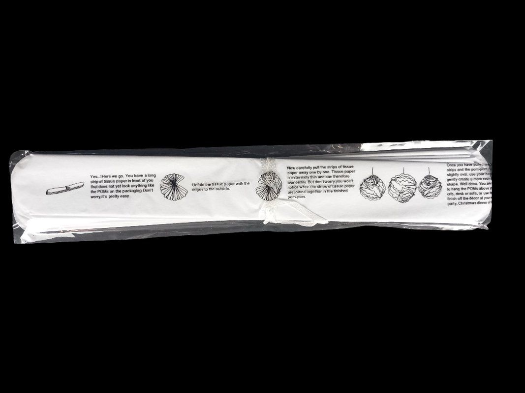 Alle Dekorationen: Papier Pompons weiss 8 Stück – Neu und originalverpackt aus Hünenberg von Restwert_Zug 3