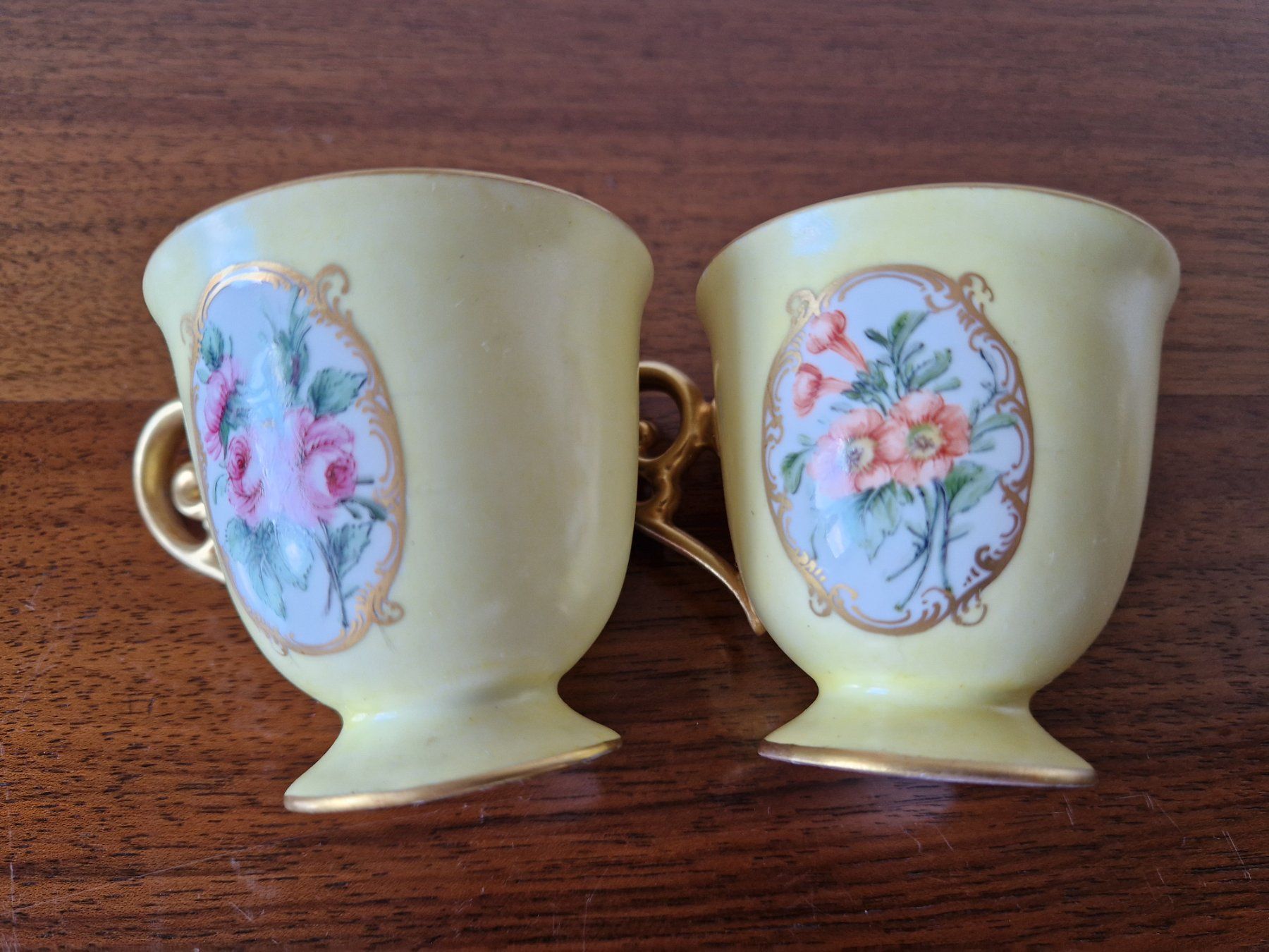 Set di piatti: Kaffee/Espressotassen Bavaria – Usato da Bern venduto da Antikbatik 6