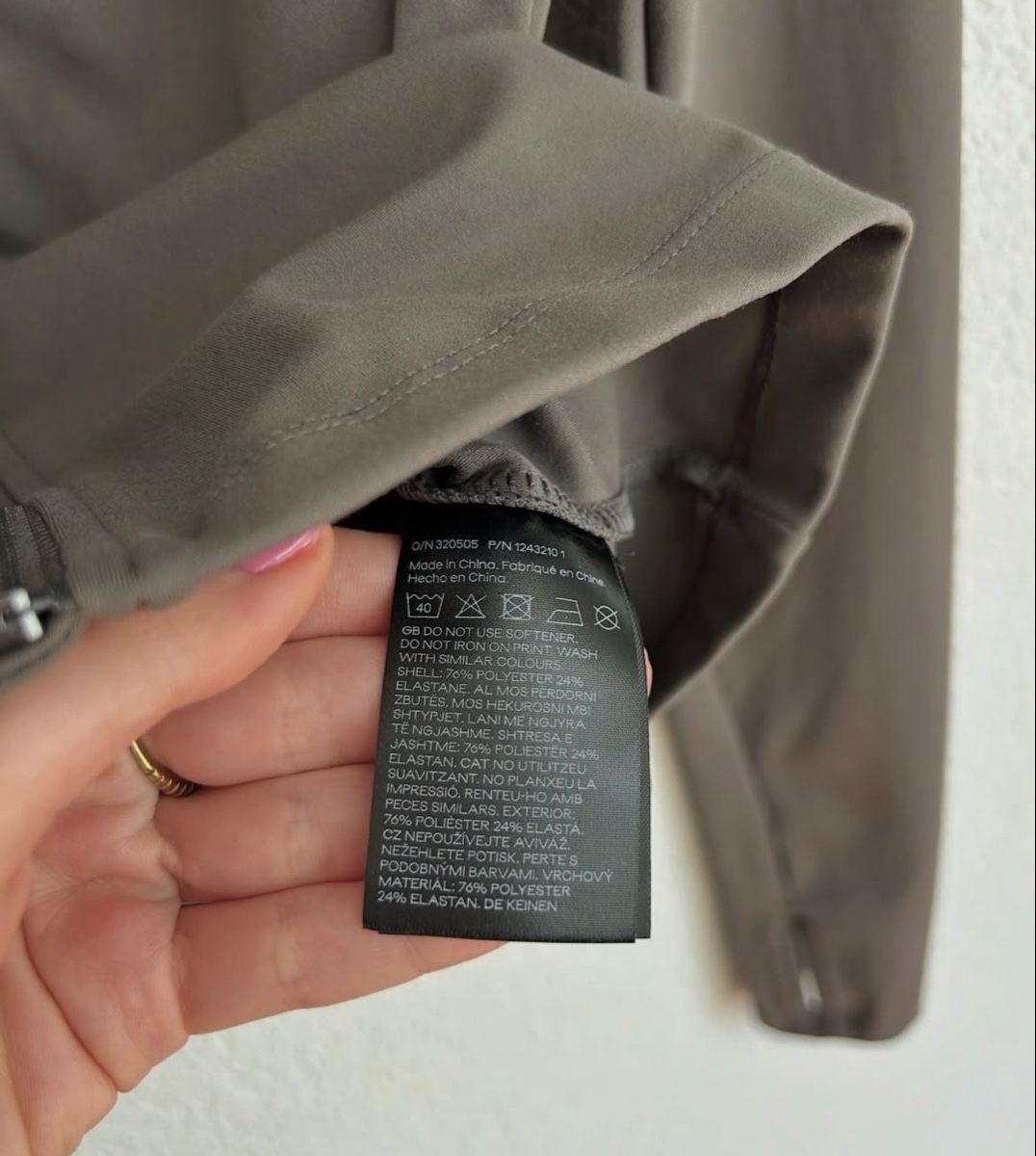 H&M Giacche: H&M Move Sport Fleecejacke Softmove – Usato da Chur venduto da faja7000 5