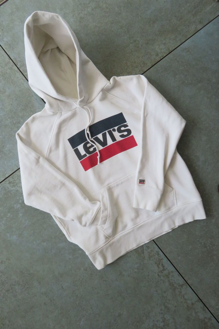 Levi's Maglioni & Felpe: LEVI'S Hoodie Grösse M – Nuovo (secondo la descrizione) da Wil ZH venduto da Tamagy