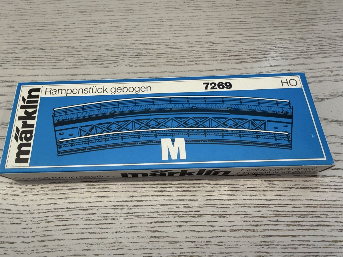 Märklin Trains électriques: Märklin 7269 Rampenstück – D'occasion à Lupsingen par New-Haven