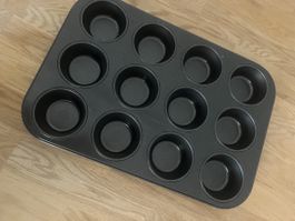 Muffinform – 12 Cups – wenig gebraucht