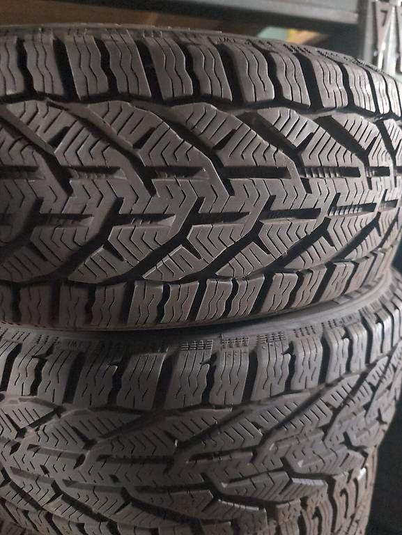 Pneumatici & Ruote complete: Winterpneu 175/55R15 SMART – Usato da Bazenheid venduto da tschortsch008 1