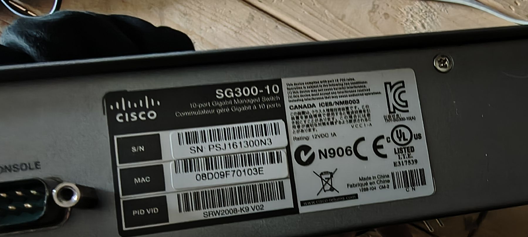 Cisco Hub & Switch: Cisco SG300-10 Gigabit Switch – Usato da Huttwil venduto da and_28m8 1