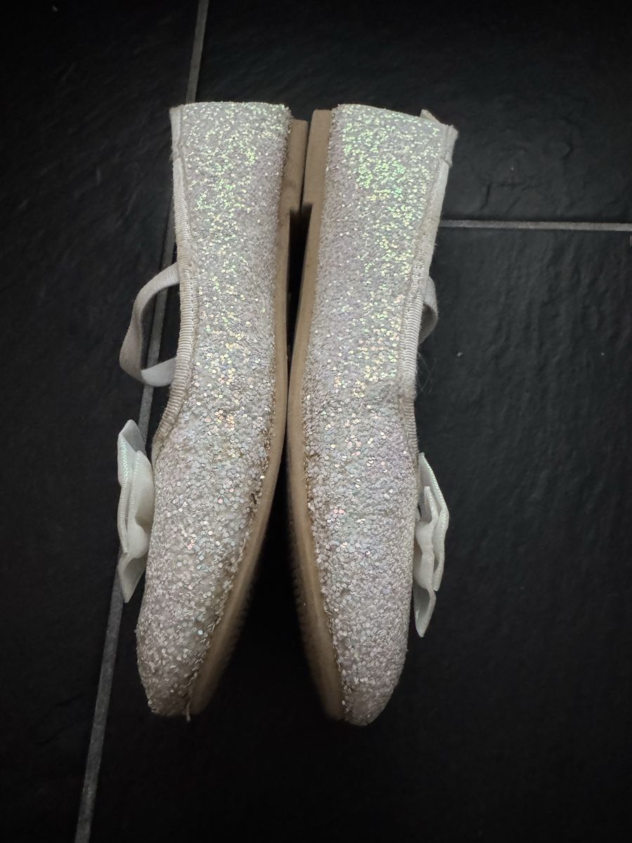 H&M Scarpe per ragazze: Ballerinas mit Elsa aus H&M 34 gr – Usato da Spreitenbach venduto da padobranac86 2