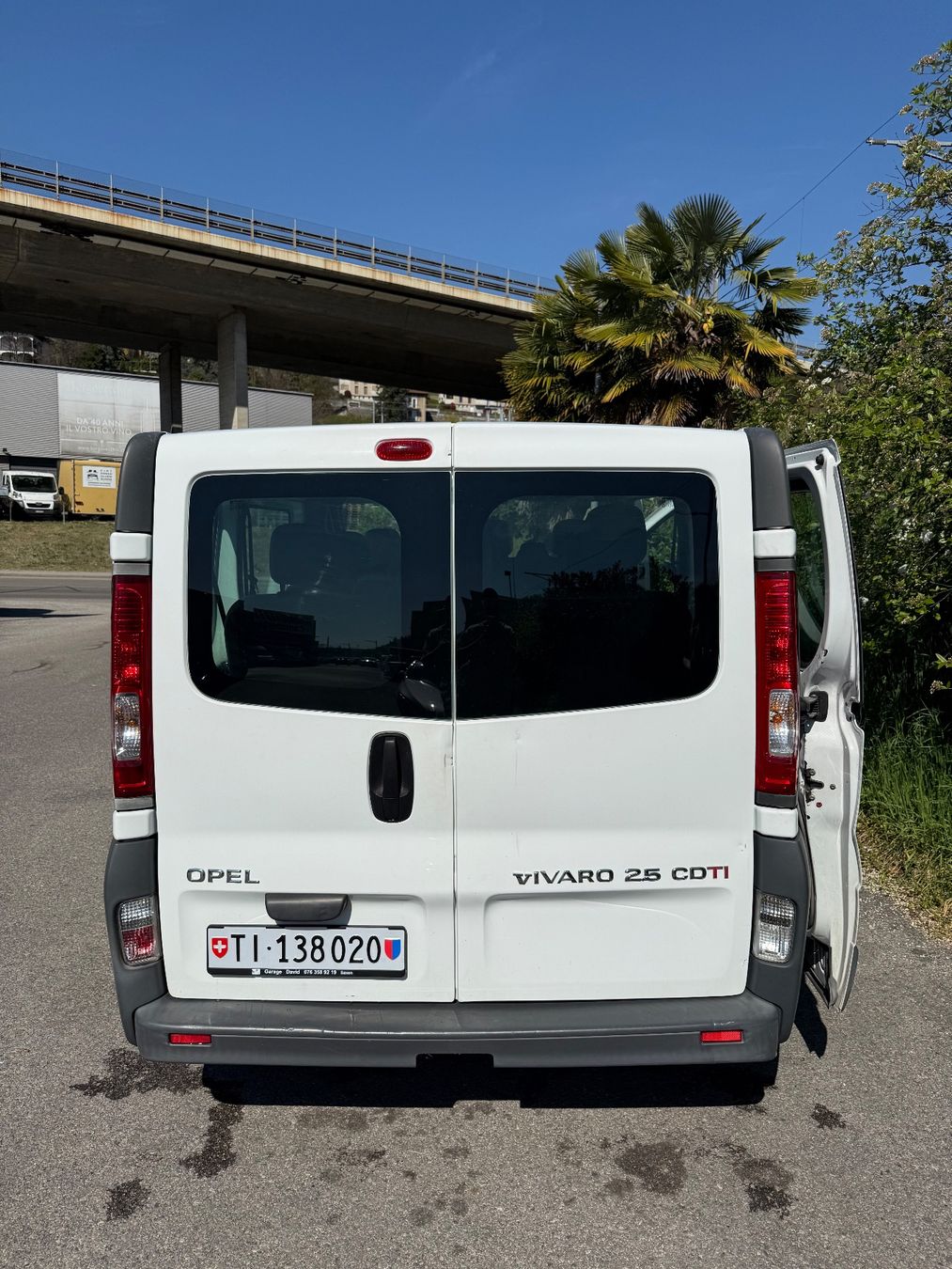 Opel Autos: Opel Vivaro 9 plätzter Minivan Mit MFK – Gebraucht aus Chiasso von she_9rhj 7