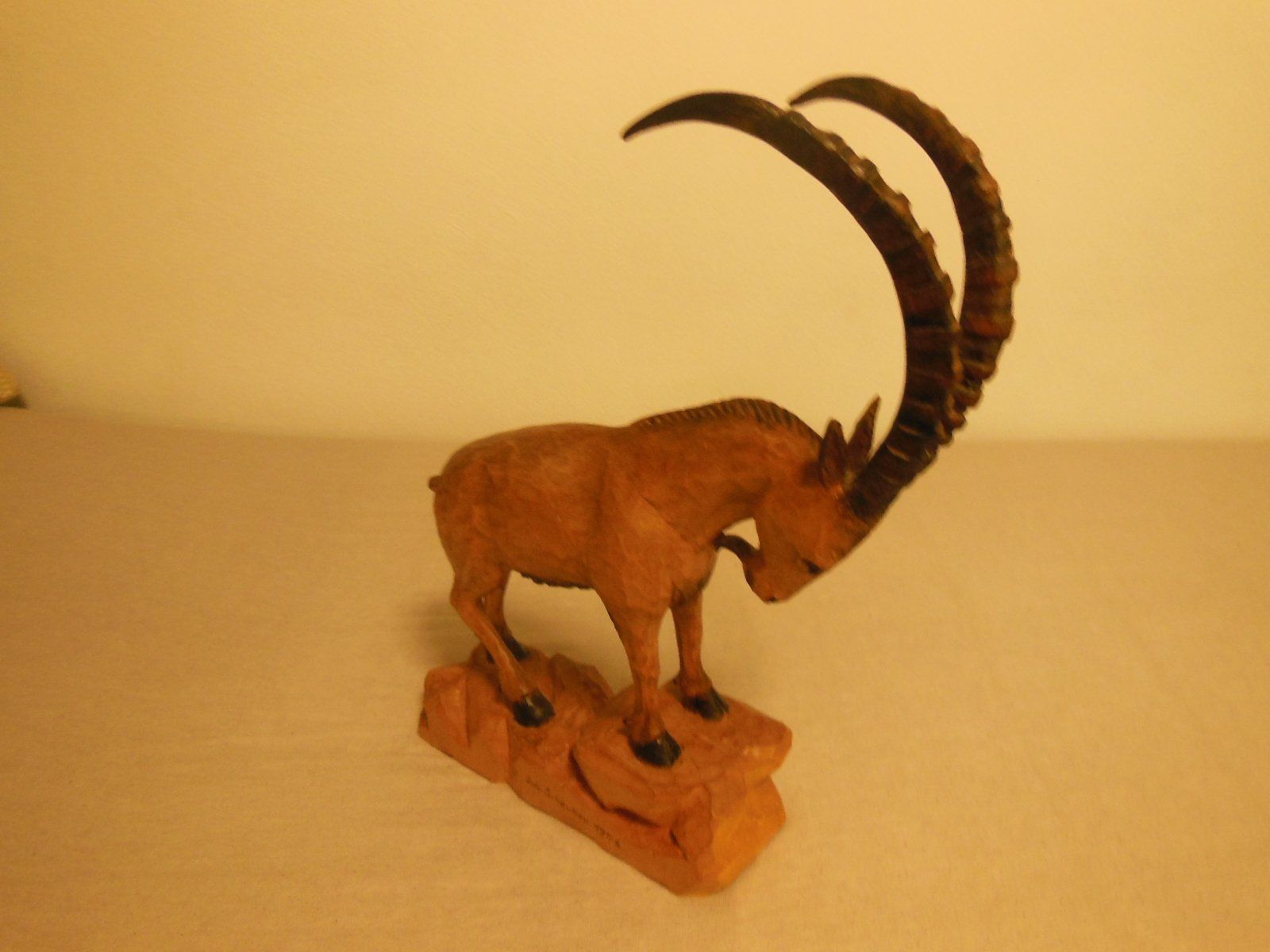 Statuette: STEINBOCK geschnitzt – Usato da Grabs venduto da James57 2