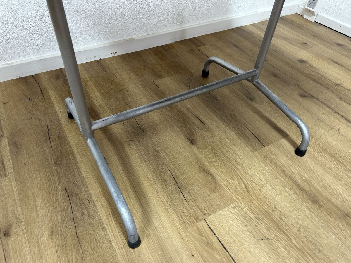 Bigla Tische: Gartentisch rot (110x70.5cm) – Gebraucht aus Basel von MoebelSackmann 4