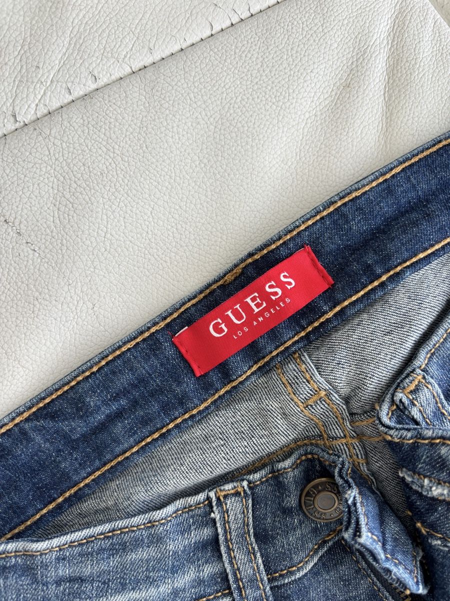 Guess Jeans: Guess Jeans blau – Usato da Sulzbach venduto da dfrey25 2
