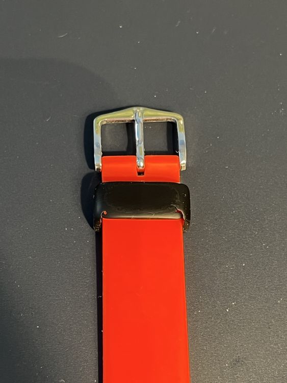 Swatch Uhren: Klassische Swatch Uhr mit orangen Armband – Gebraucht aus Lupsingen von sil_l6wg 3
