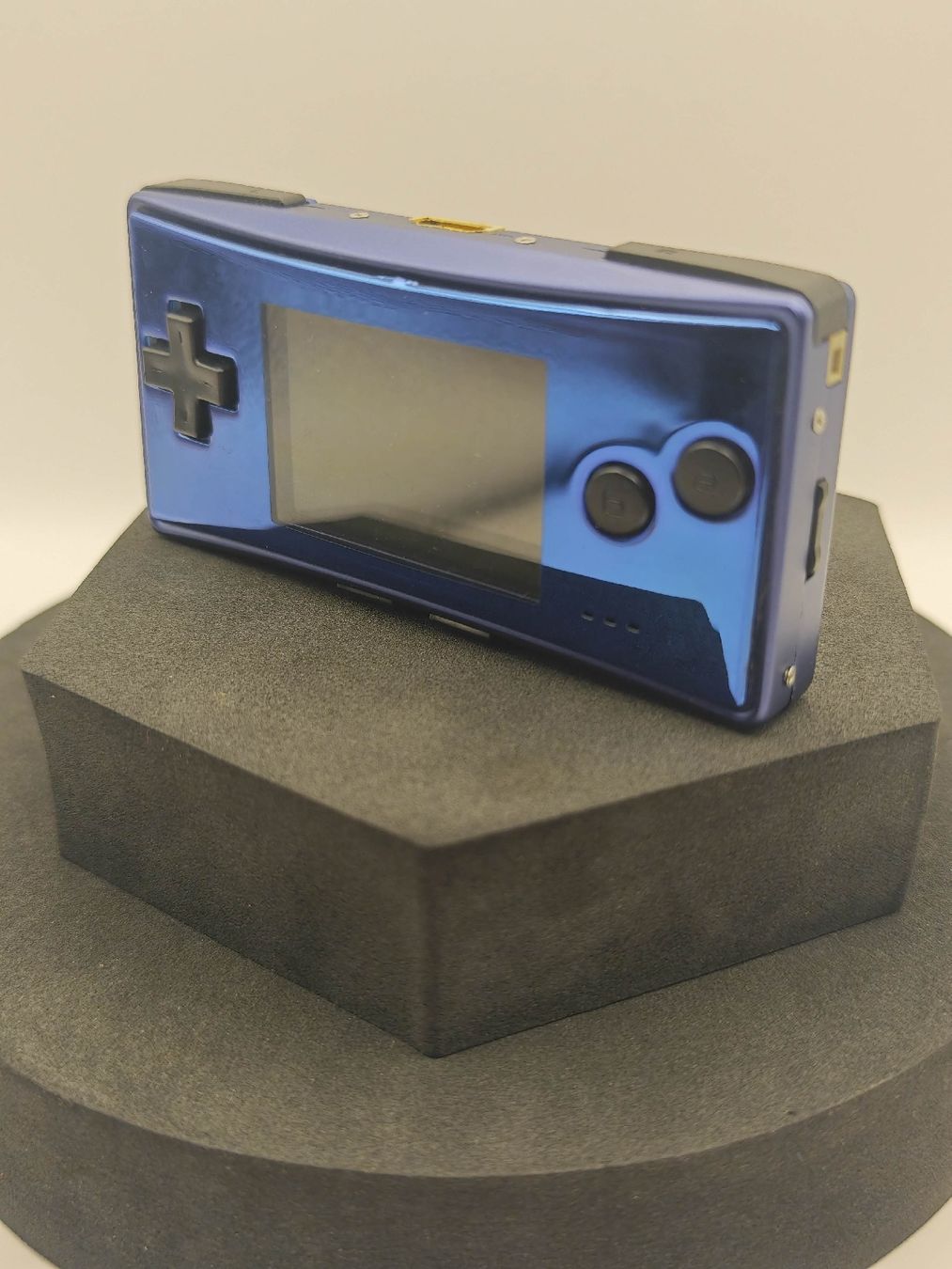Nintendo Console: Game Boy micro, blau inkl. Adapter und 8 Spiele  – Usato da Ottikon venduto da Kolibri-81 8