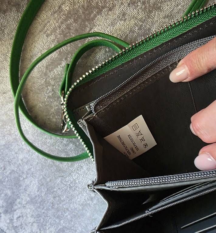 Borse da donna: Handytasche / Geldbörse neuwertig – Usato da Seewen SO venduto da wit_6lph 1