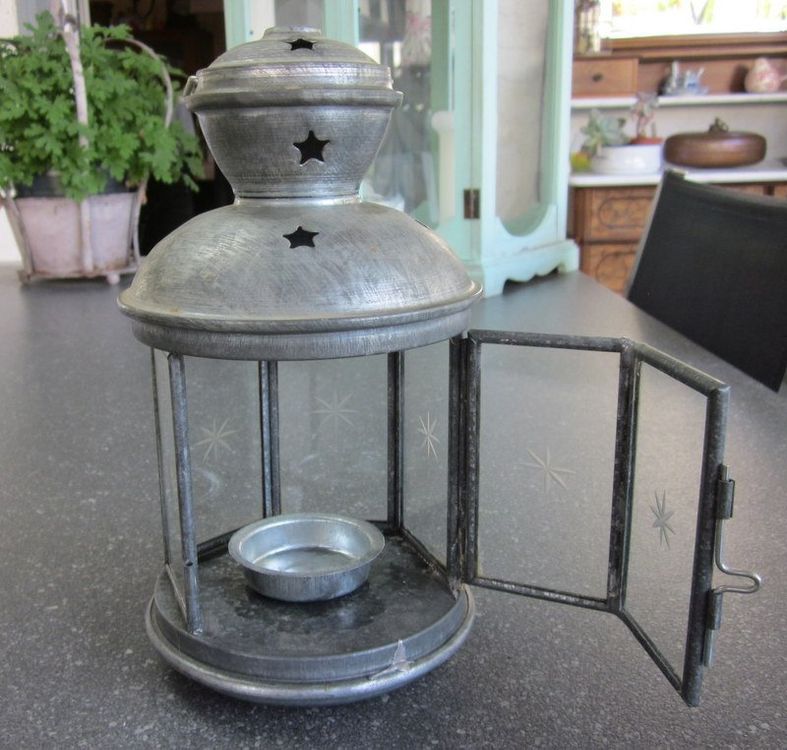 Lanternes: Metall-Windlicht, Laterne, Teelichthalter , Blech/Glas – D'occasion à Bischofszell par raika 4